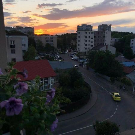 Cozy Apartment - Near Airport And Palas Mall ヤシ エクステリア 写真